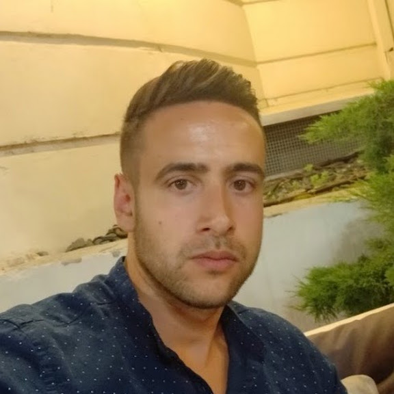 lazhar ichir - london-based software engineer